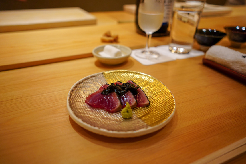 沖縄の鮨かわごえの鰹